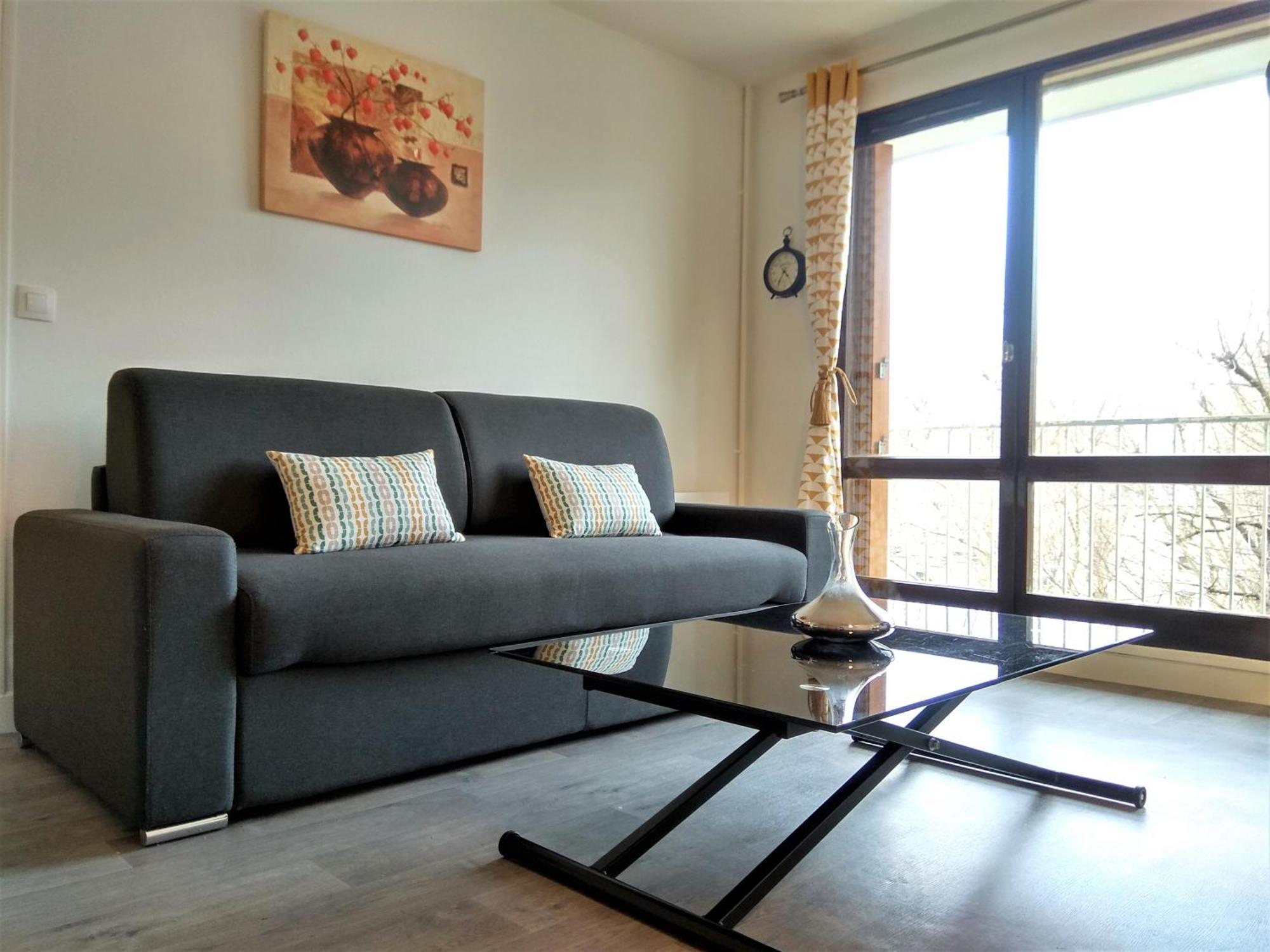 Budget Apart With Balcony And Great View Saint-Denis  Exterior foto